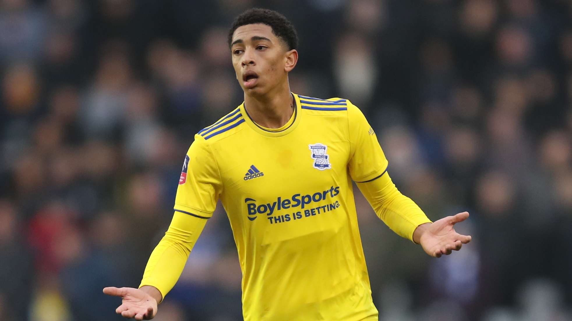 他通过清晰 他通过清晰