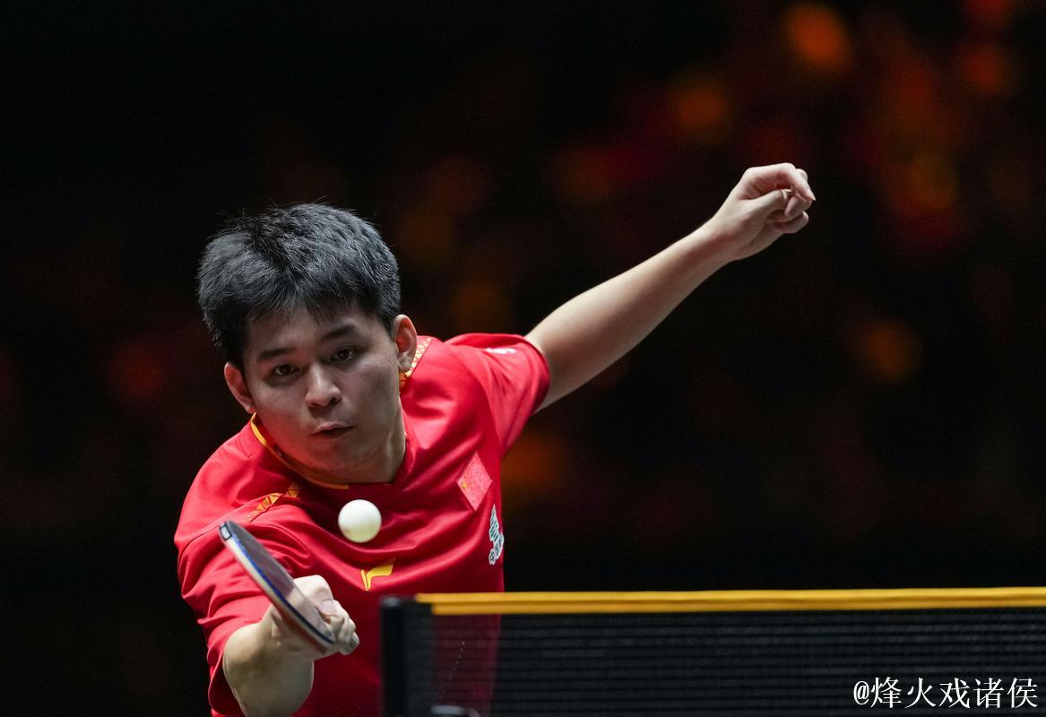 WTT多哈冠军赛：林诗栋激战五局 3-2惊险晋级八强