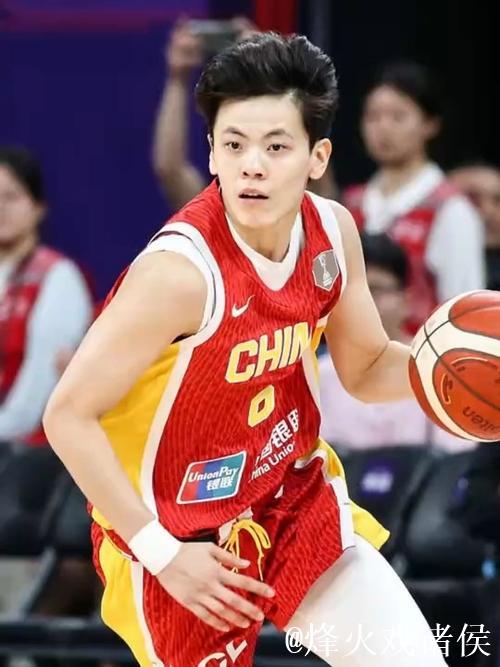 杨舒予狂砍25分 中国女篮90-81击败尤文图特